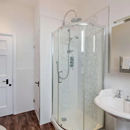 Blue Horizon - Уитби