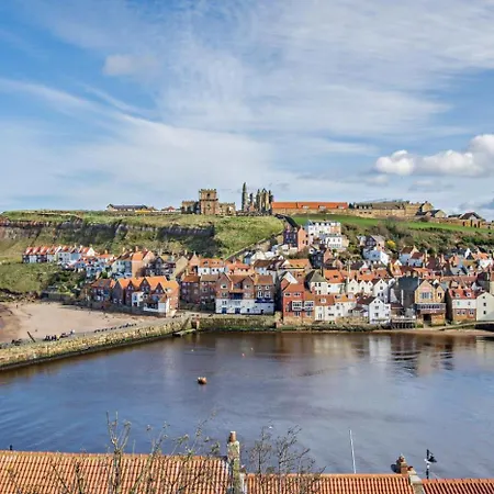 Blue Horizon - Апартаменты Уитби