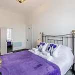 Apartment 1 Bed In Oc-b29243