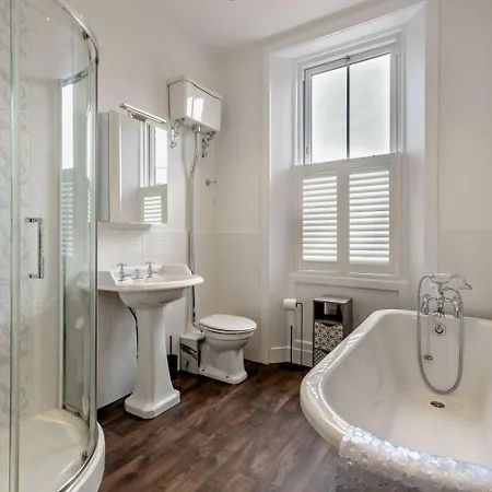 1 Bed In Oc-b29243 Whitby